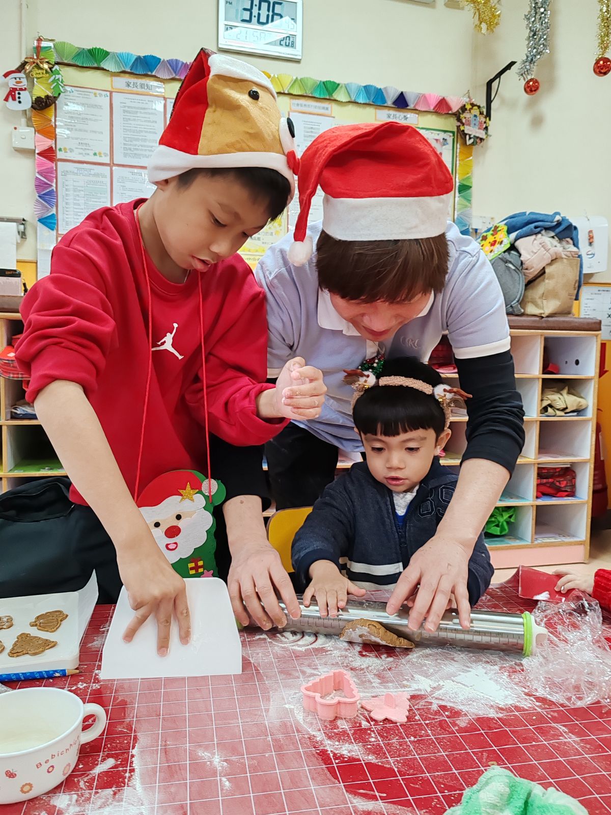 12月聖誕聯歡會 製作薑餅人